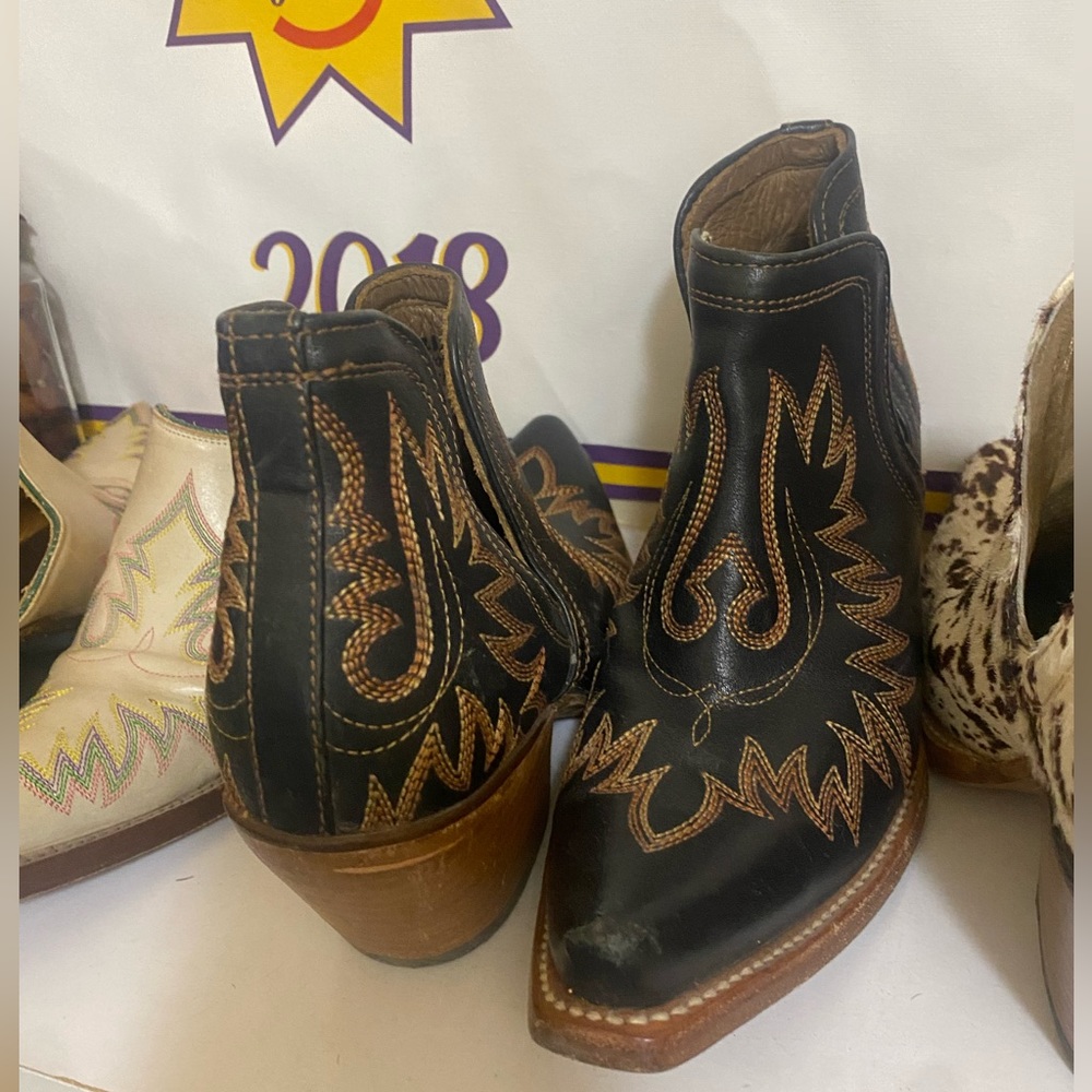 Ariat booties worn a few times great condition
